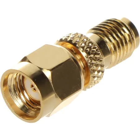 Adaptor cuplă SMA/RP tată - SMA mamă  DELTA - 1