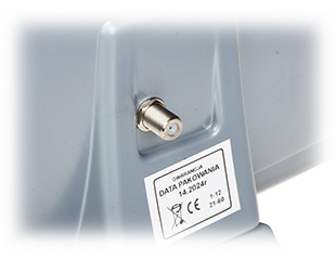 Conector antenă