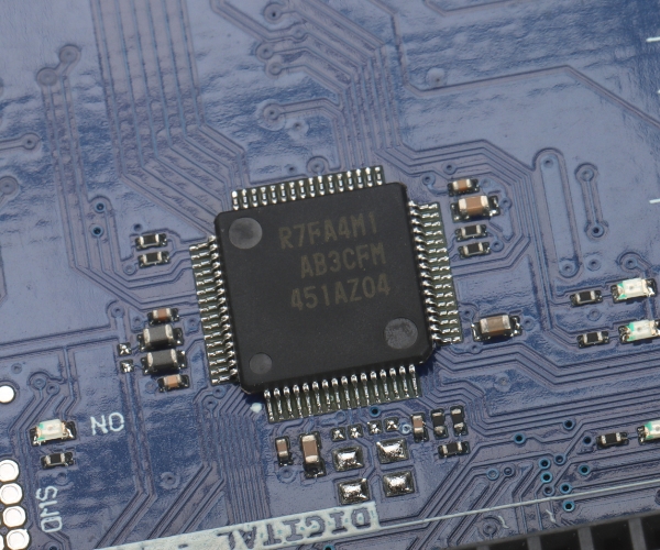 Modul dezvoltare UNO R4 MINIMA 48MHz USB-C 256 kB - Flash 32 kB - RAM 8 kB - EEPROM Modul dezvoltare UNO R4 MINIMA 48MHz USB-C 256 kB - Flash 32 kB - RAM 8 kB - EEPROM
